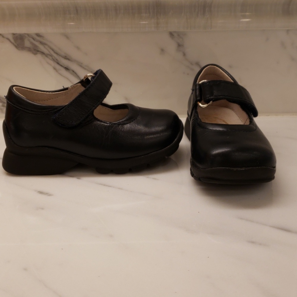 GIRL'S VENETTINI LEATHER NAVY BLUE DRESS SHOES